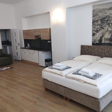 Apartments Paderewski Karlowe Wary Zewnętrze zdjęcie