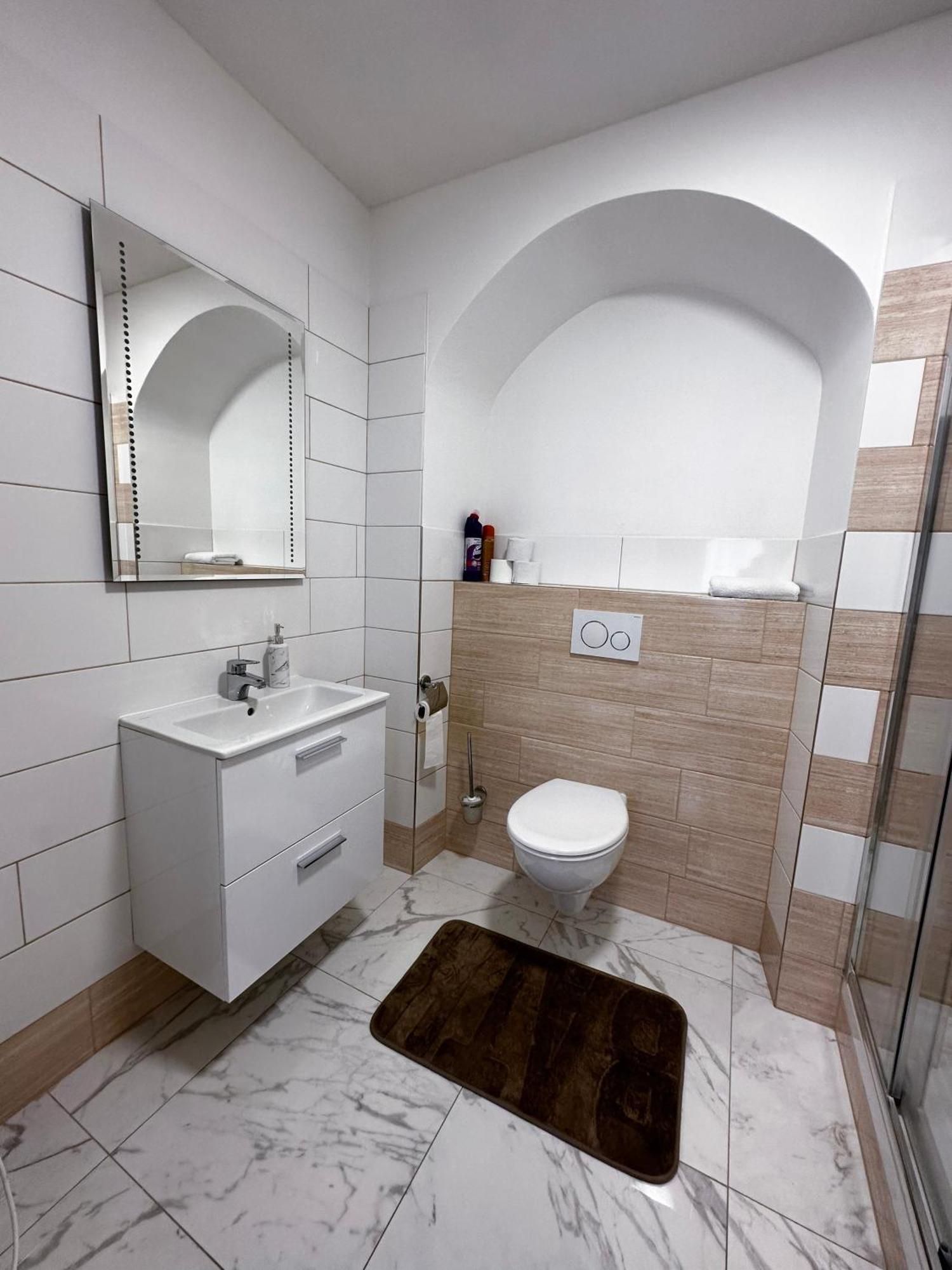 Apartments Paderewski Karlowe Wary Zewnętrze zdjęcie