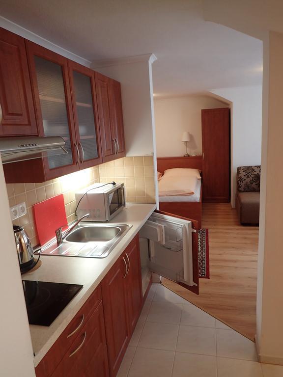 Apartments Paderewski Karlowe Wary Zewnętrze zdjęcie
