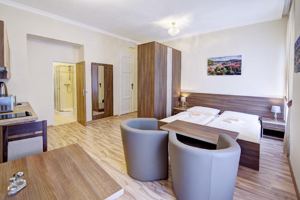 Apartments Paderewski Karlowe Wary Zewnętrze zdjęcie
