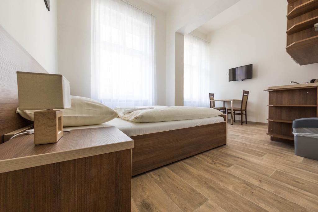 Apartments Paderewski Karlowe Wary Zewnętrze zdjęcie