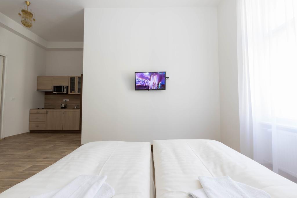 Apartments Paderewski Karlowe Wary Zewnętrze zdjęcie