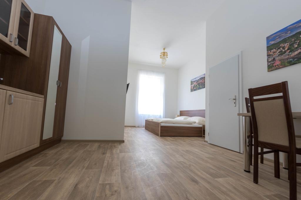Apartments Paderewski Karlowe Wary Zewnętrze zdjęcie